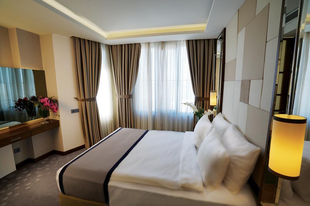 เดอะ เบียนโช โฮเต็ล เปรา Hotel อิสตันบูล ภายนอก รูปภาพ